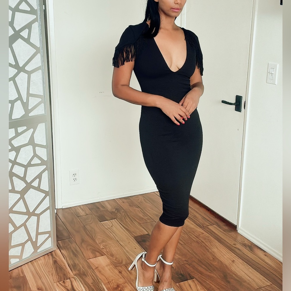 Nookie Black Mendez Fridge Detail Shoulder V-Neck Bodycon Party Midi Dress S - Picture 9 of 14